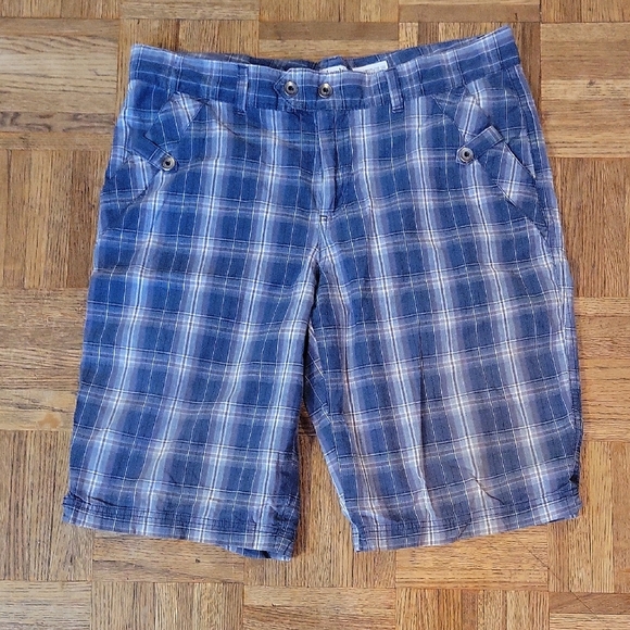 Columbia Blue and White Flat Front Shorts SIZE 12 - Picture 1 of 8